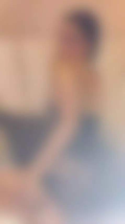 imagine how my round ass would feel bouncing on your cock by rachelladamss1