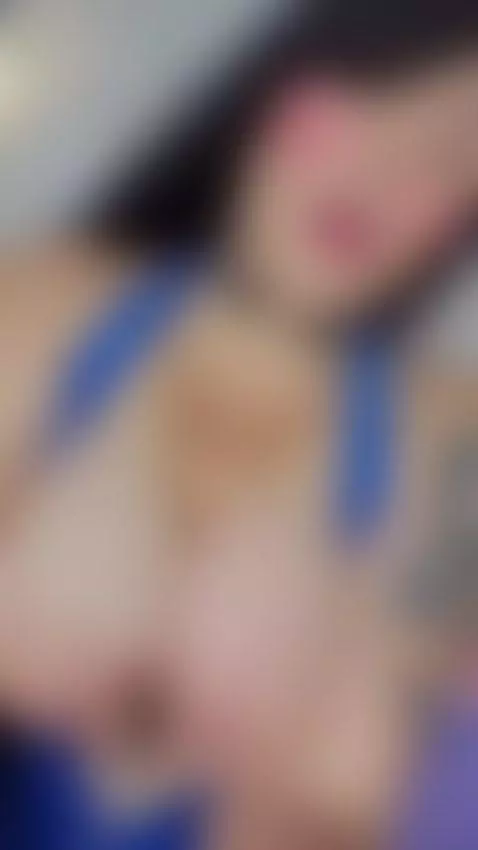 Come enjoy my huge tits, I know you will put them to good us... by janickbaker