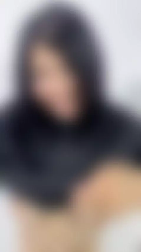 hi guys!! mmmmm My tits also greet them by zamiraxxx