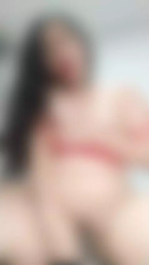 this vibrator against my clit makes me moan like a little sl... by candygiirl25