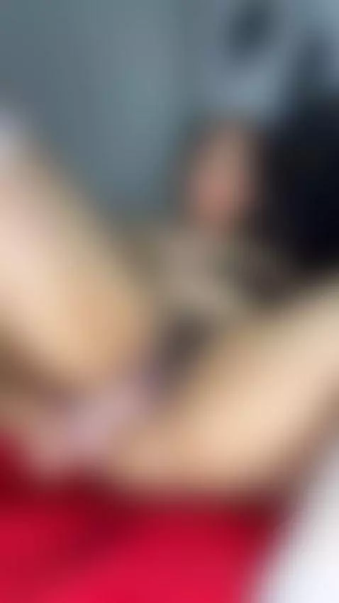 stretching my furry pussy by candygiirl25