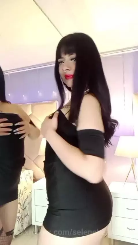 Let’s pretend we’re shy for like 2 minutes lol by selenebennet