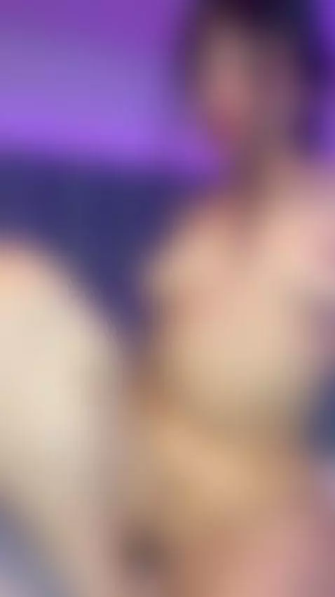 My curves, your hands, without pause 💋 by selenebennet