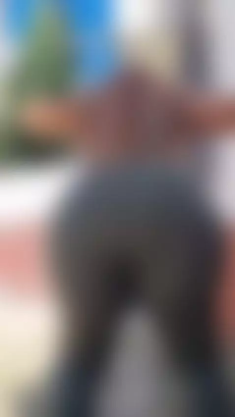 Some squatillas in your face would be fine right? by rachellqueen1