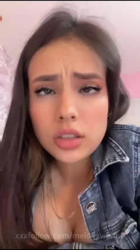 Follow e for more 💋 by melodywhithe