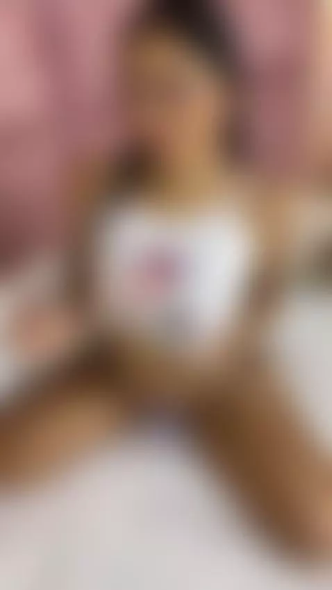 Cute face, perverted mind… that’s Amy 💋 by amy-star