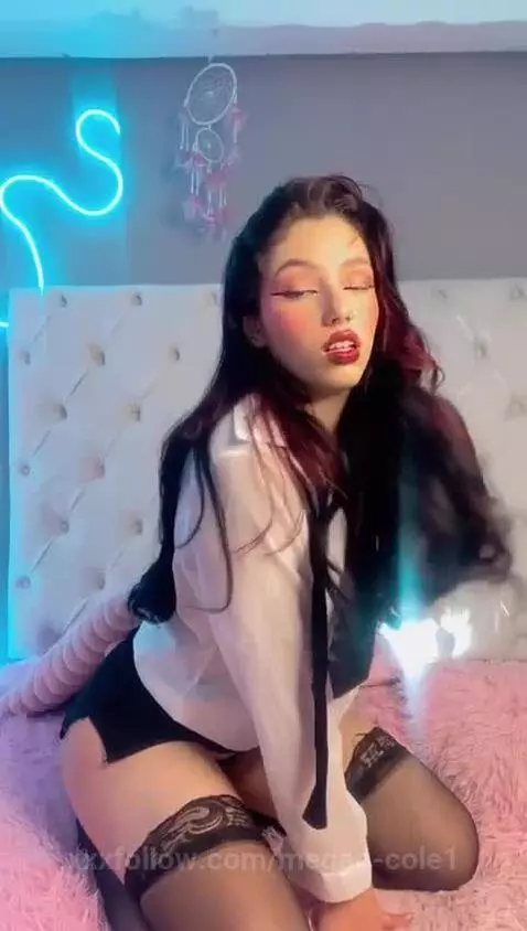 Imagine that this hand is yours, going through me, moaning m... by megan-cole1