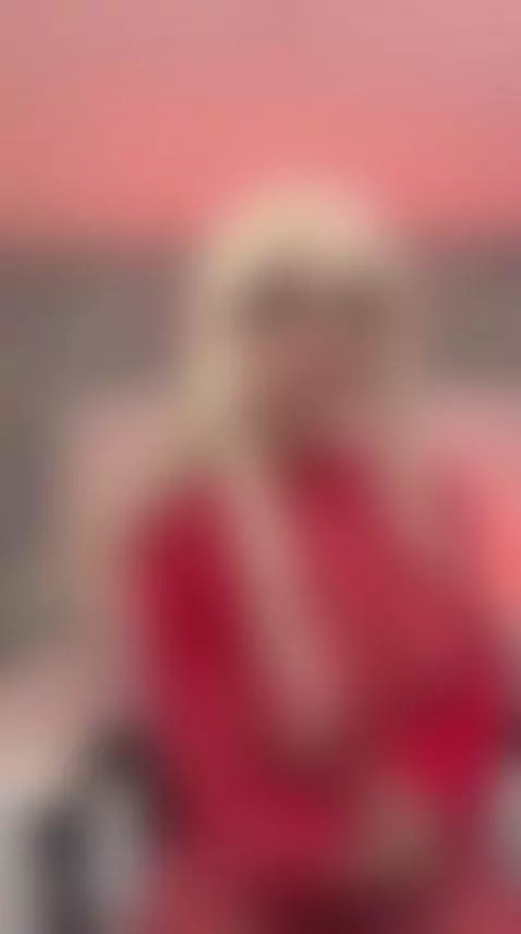 On a Sunday night what I need is to be very wet for you 👌 by megan-cole1