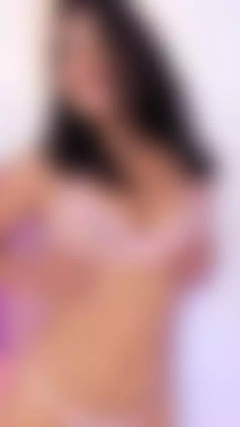 Ready for grind my lips on you by vickyruiz1