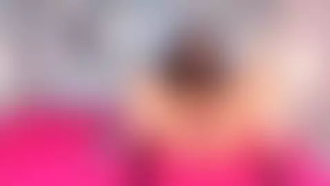 "I'm online and hot ... before disconnecting tomorrow 🔥👠" by emmawilliams22