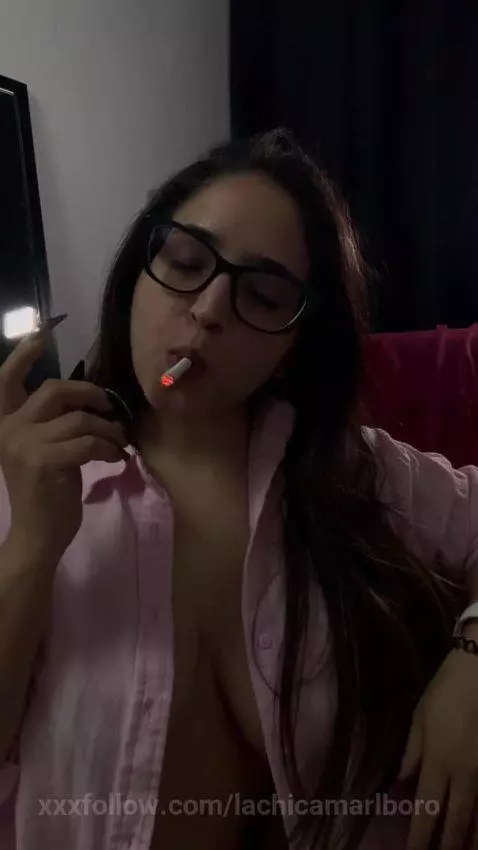 MÁS CONTENIDO VIP EN EL LINK DE MI BIO AMORE🚬😈 #ONLYFANS #VI... by lachicamarlboro