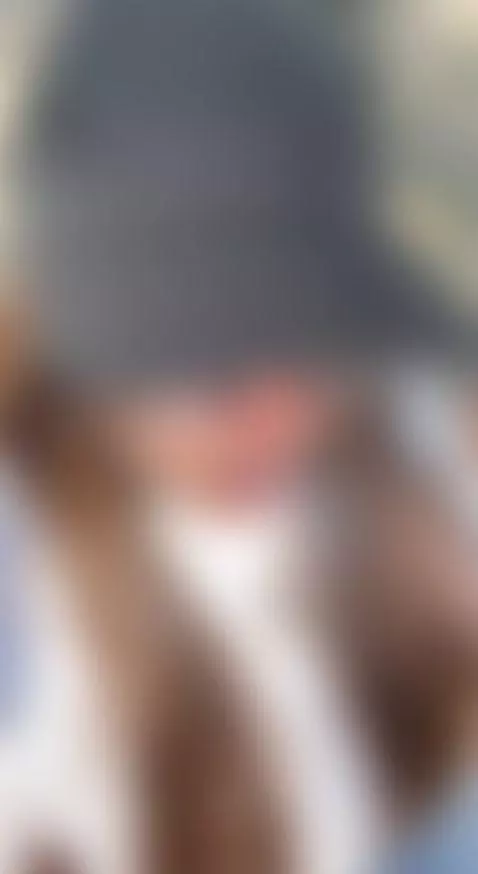 AMORE NOS FUMAMOS UN CIGARRO JUNTOS AMORE?  #ONLYFANS #CIGAR... by lachicamarlboro