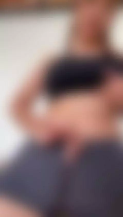 Arriving from the Gym by irinnah-lottus