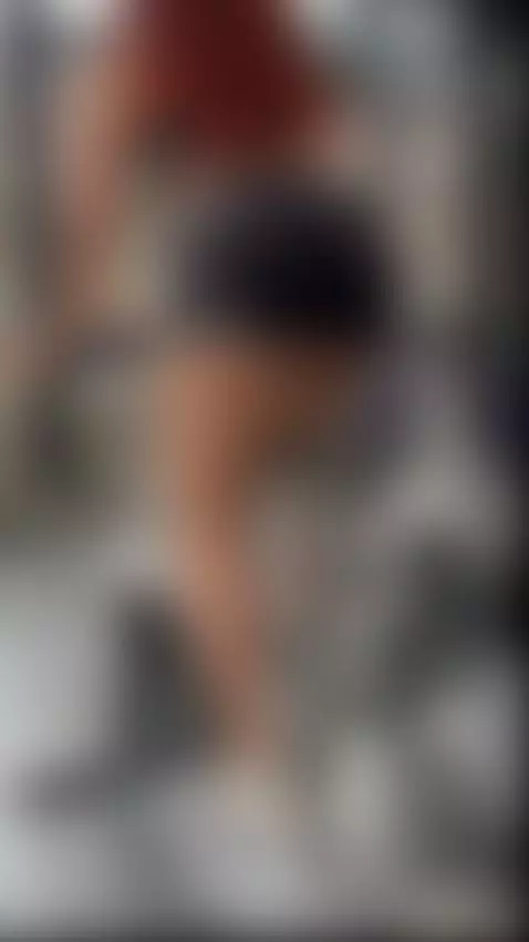 I've been here all day
And, boy, got me walkin' side to side by irinnah-lottus