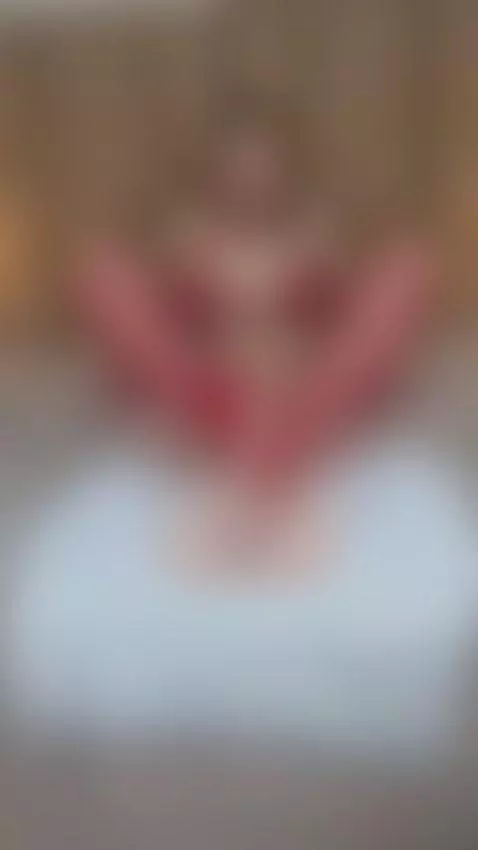 Masturbation with my feet to my dildo by ladykiaraa