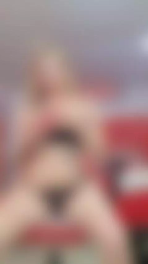 I would love feel your dick 💥 by ladykiaraa