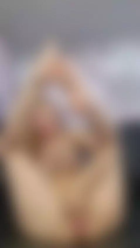 I want you to taste my wet pussy by ladykiaraa