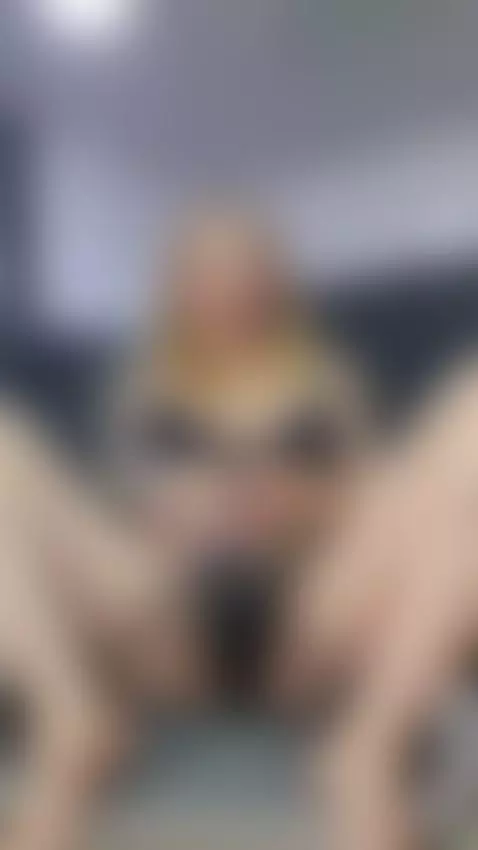 come play with domi while you suck my nipples 👅🍒🥺 by ladykiaraa