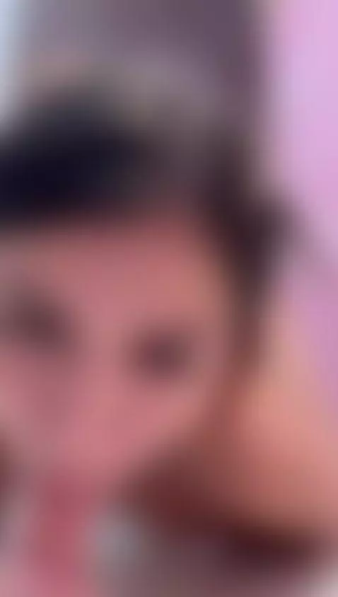 A mischievous girl by katalellastar