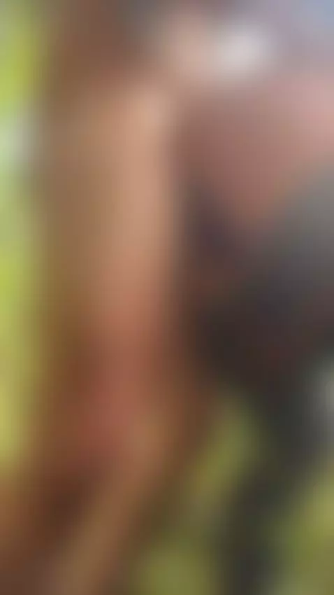 Culiando al aire libre 🤤🍃🌱🥚🥚🍑 by camihenao