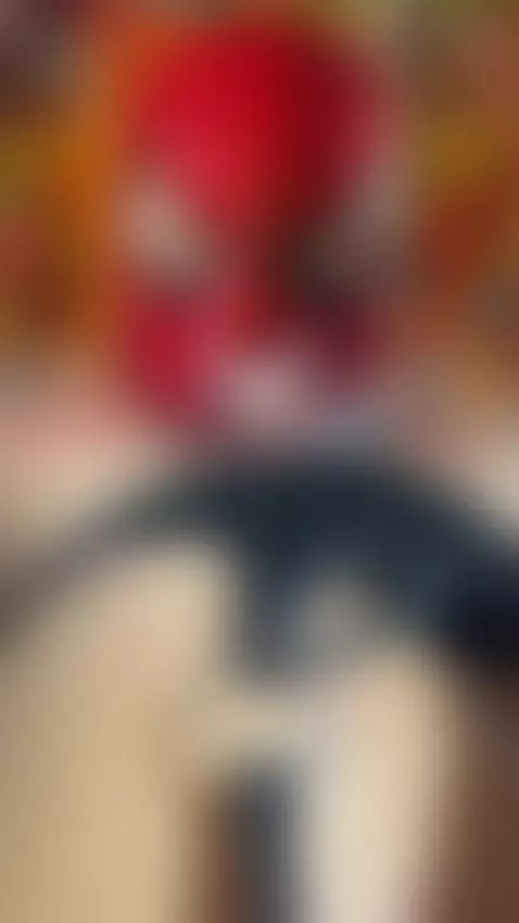 I like that the Arala man takes the cobweb away from me by sofiavergona