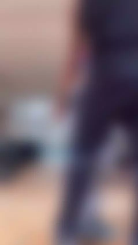 el entrenador me pone caliente cuando me toca by sofiavergona