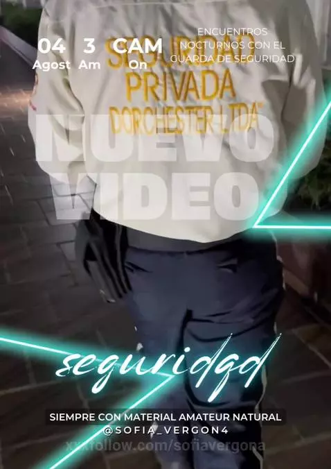 con el guarda de seguridad de mi unidad by sofiavergona