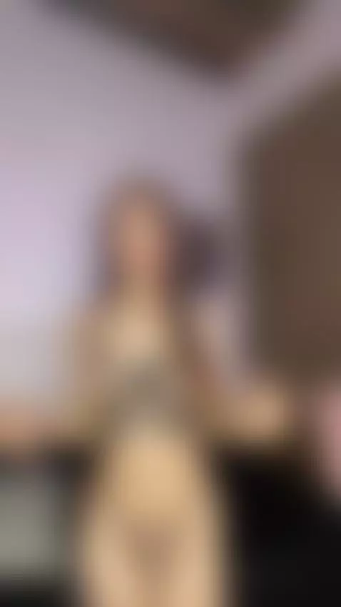 I am online, I have a little gift that is going to take care... by aliceayama