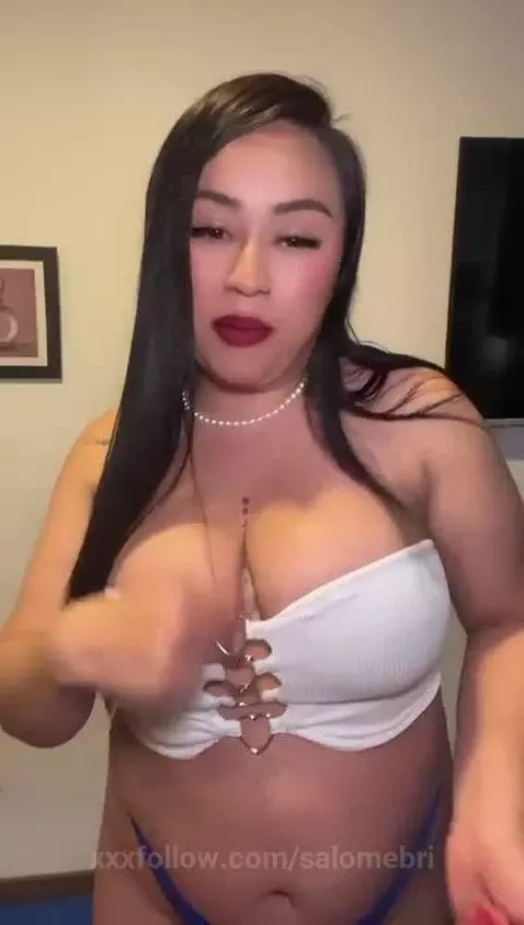 https://es.stripchat.com/salome_Bri by salomebri