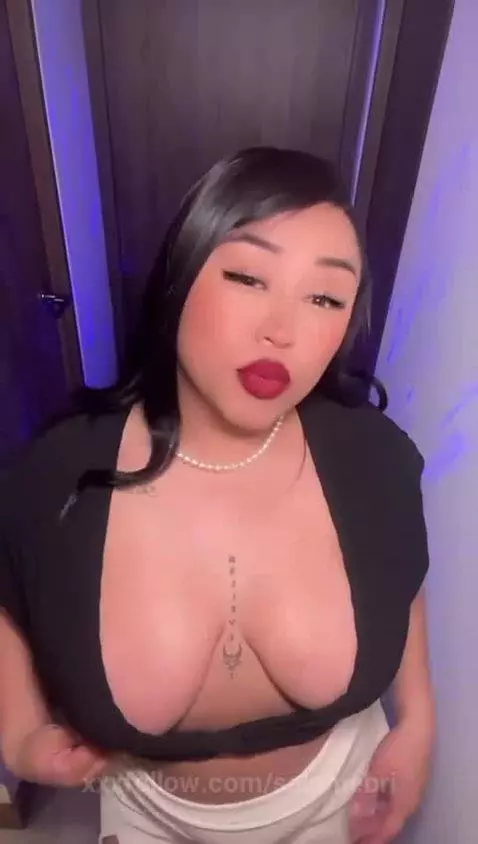 https://es.stripchat.com/salome_Bri by salomebri