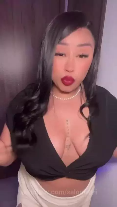 https://es.stripchat.com/salome_Bri by salomebri