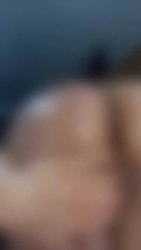 stripchat.com/salome_Bri/follow-me by salomebri