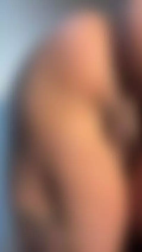 stripchat.com/salome_Bri/follow-me by salomebri