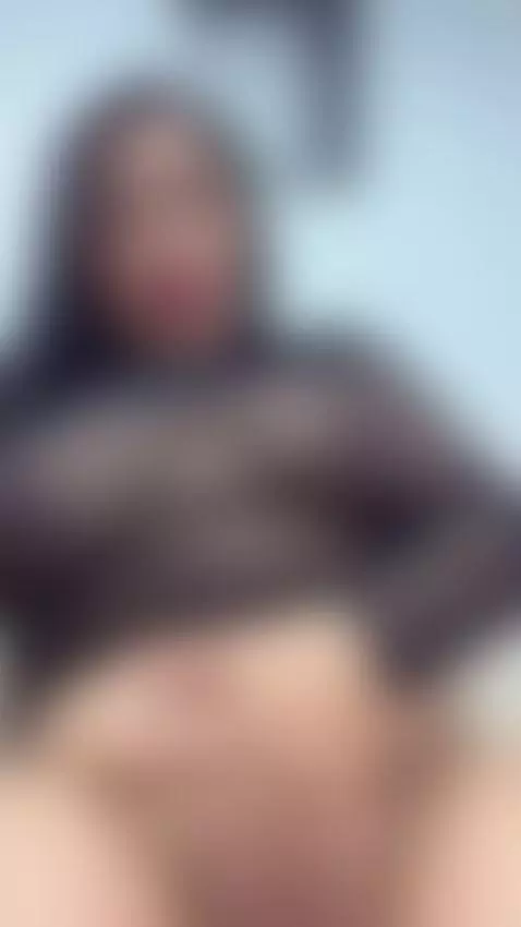 stripchat.com/salome_Bri/follow-me by salomebri