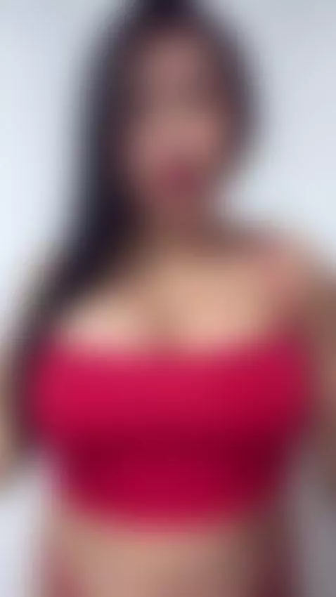 stripchat.com/salome_Bri/follow-me by salomebri