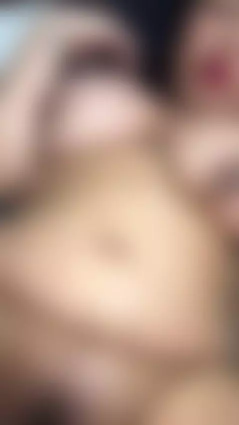 stripchat.com/salome_Bri/follow-me by salomebri
