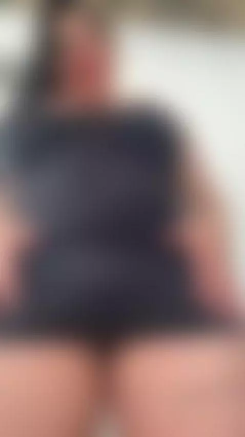 stripchat.com/salome_Bri/follow-me by salomebri
