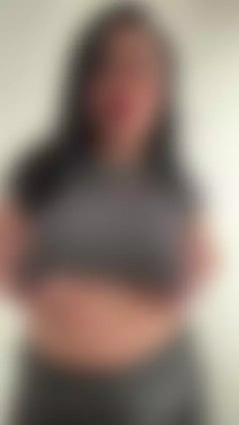 stripchat.com/salome_Bri/follow-me by salomebri