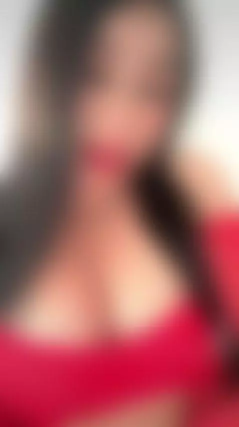 stripchat.com/salome_Bri/follow-me by salomebri