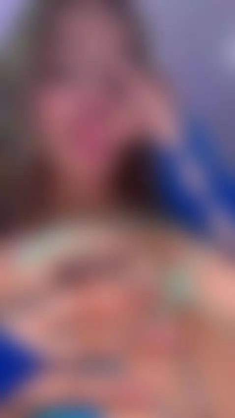 a cute norny girl show you how she gets fun by abbierhondes