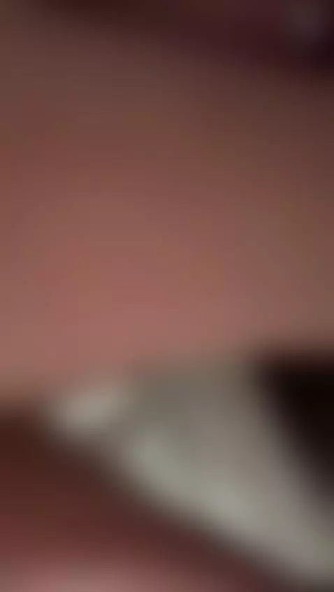 She's trying

@6tnbreski9 by justjenn79