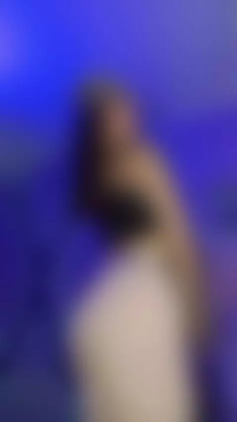 Today I came 90's... but the show is very 18+ 🔥. by sabrinaa-fox