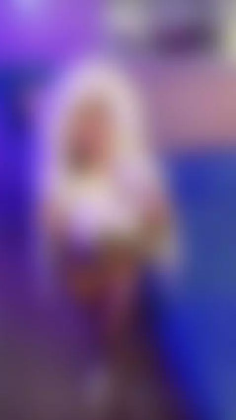 Snow queen for freeze minds by sabrinaa-fox