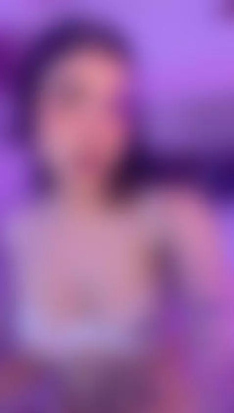 Start your weekend with me!! by jadelittlee