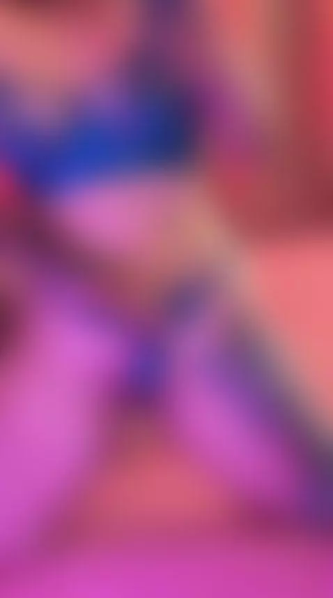 I know you're in the office, but I'm hungry and you have the... by gabymanson1