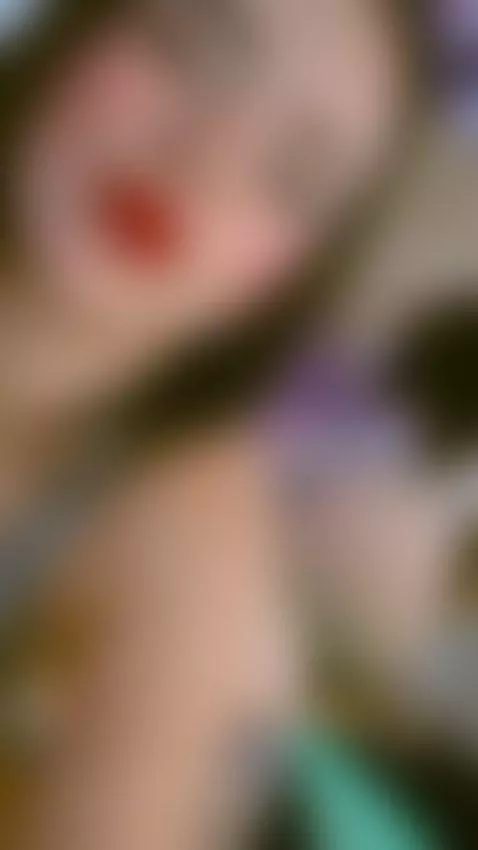 I want grind my lips on you by gabymanson1