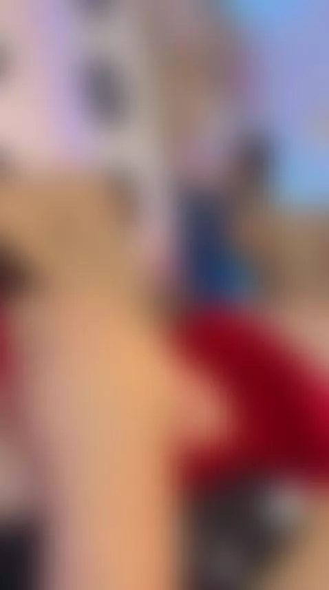 Mm red is a tempty color, are you thinking the same? by gabymanson1