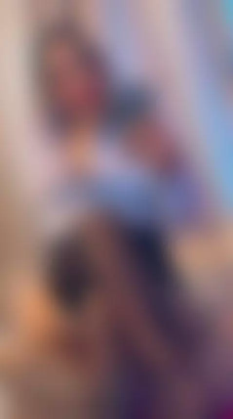 Your lesson: how to please your Latina teacher by gabymanson1