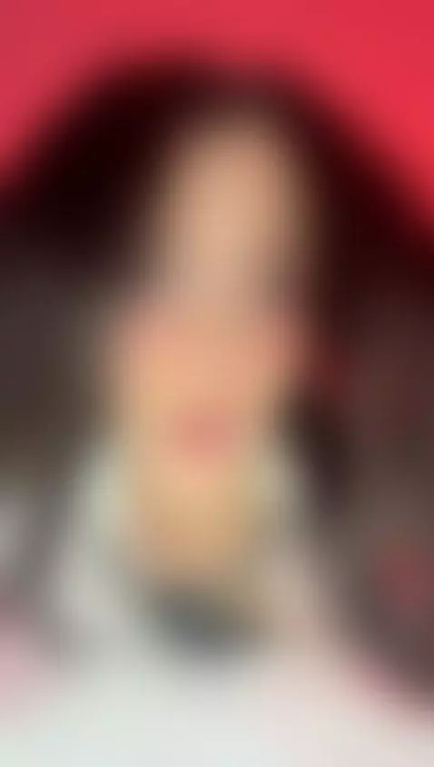 Can I sit in the front… or on your lap?☺️🍎 by gabymanson1