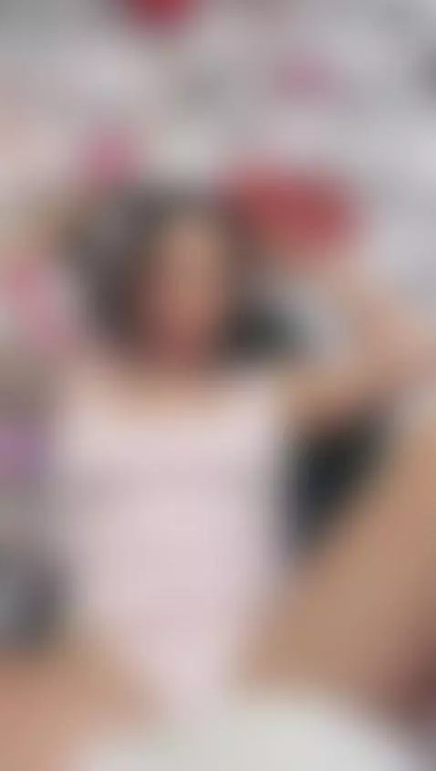 Pinky doll, ready for be you slut by gabymanson1